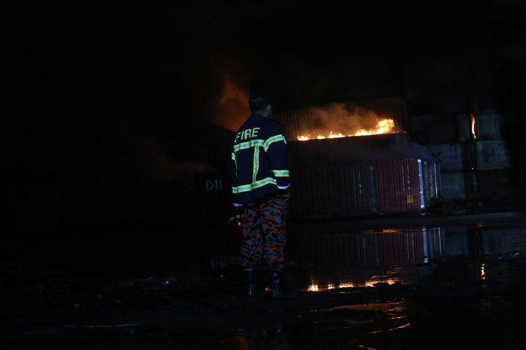 220605-BD-fire-bottom.JPG 220605-BD-fire-bottom.JPG
