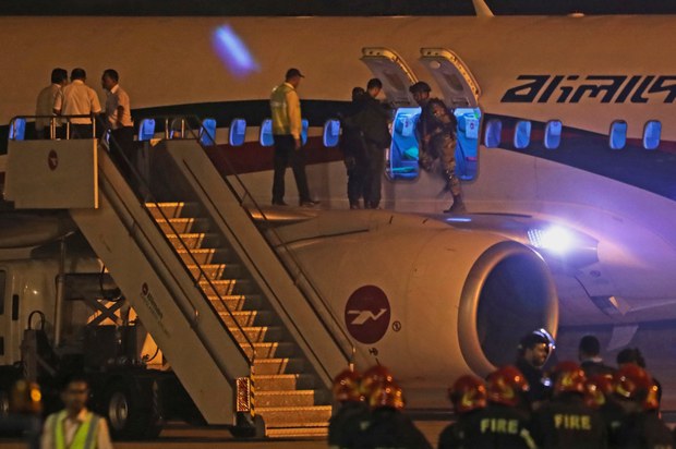 190313_BD_Plane_hijack_1000.jpg 190313_BD_Plane_hijack_1000.jpg