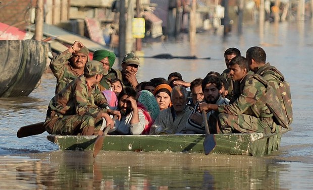 150703-IN-KASHMIR-FLOODS-620 150703-IN-KASHMIR-FLOODS-620