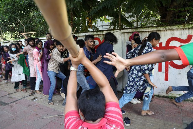Over 300 Bangladesh students injured in protests against PM Hasina’s comments Over 300 Bangladesh students injured in protests against PM Hasina’s comments