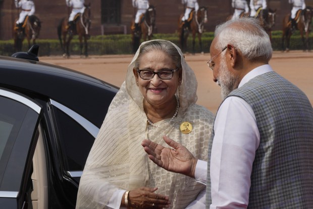 Bangladesh court orders arrests of ex-PM Hasina, associates over protesters’ killings Bangladesh court orders arrests of ex-PM Hasina, associates over protesters’ killings