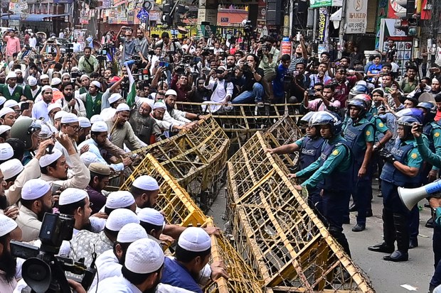 Bangladeshis to cast ballots on Jan. 7 despite tense climate Bangladeshis to cast ballots on Jan. 7 despite tense climate