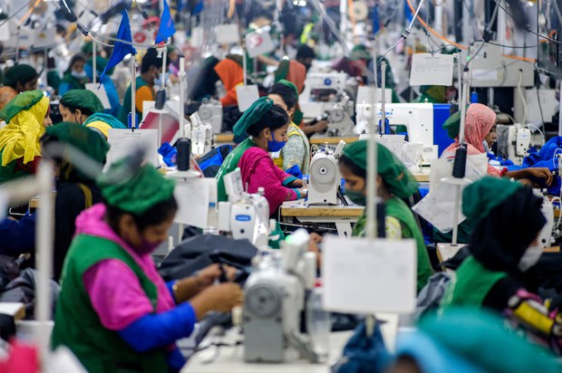 Global Retailers Agree to Extend Safety Accord for Bangladesh Garment Workers Global Retailers Agree to Extend Safety Accord for Bangladesh Garment Workers