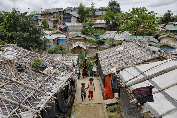Bangladesh internet shutdown hit Rohingya camps hard Bangladesh internet shutdown hit Rohingya camps hard