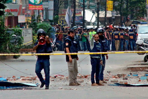 170817-DHAKA-blast-620.jpg 170817-DHAKA-blast-620.jpg