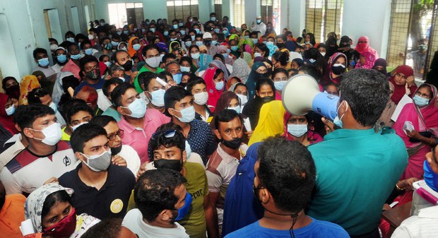 Millions Jabbed as Bangladesh Launches Walk-in Vaccine Centers Millions Jabbed as Bangladesh Launches Walk-in Vaccine Centers