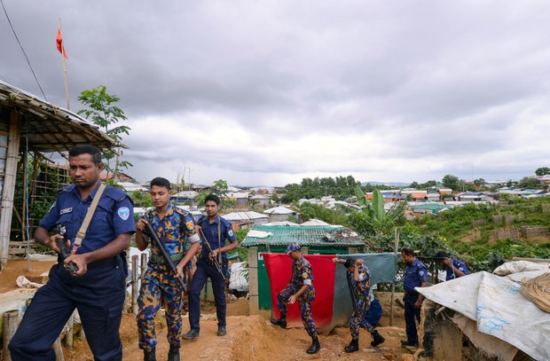 190930_Barbed_Wire-Rohingya_1000.jpg