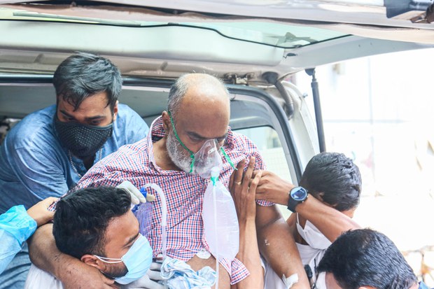 Bangladesh Faces Serious Shortage of ICU Beds amid Huge COVID-19 Spike Bangladesh Faces Serious Shortage of ICU Beds amid Huge COVID-19 Spike