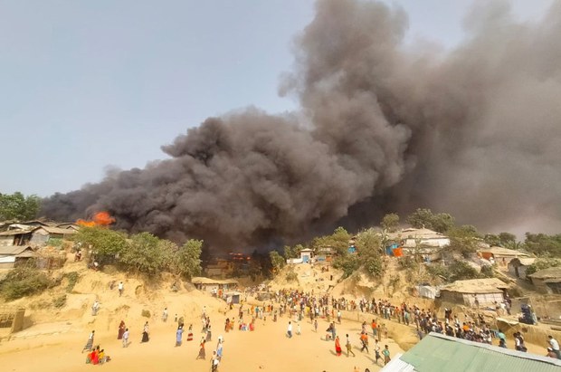 Huge Fire at Bangladesh Rohingya Camp Leaves Thousands Homeless Huge Fire at Bangladesh Rohingya Camp Leaves Thousands Homeless