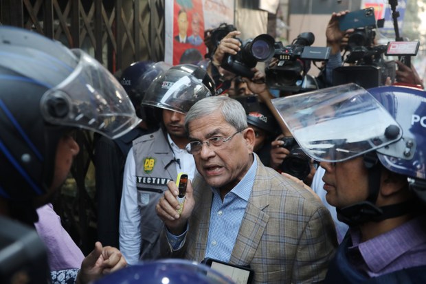 With key leaders arrested, BNP supporters flock to big Dhaka rally With key leaders arrested, BNP supporters flock to big Dhaka rally