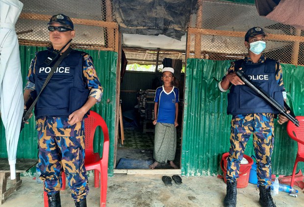 Bangladesh: Rohingya Express Fear after Killings of Leader, 6 Others Bangladesh: Rohingya Express Fear after Killings of Leader, 6 Others
