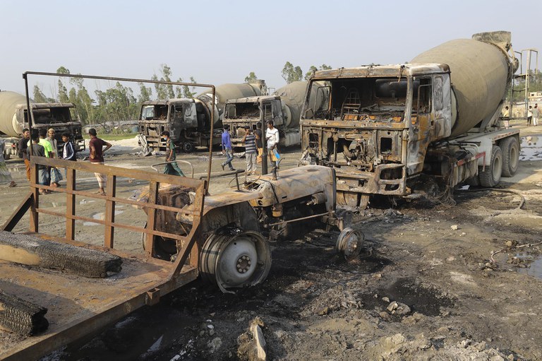 210417_BD_CH_UNREST_BURNED.JPG 210417_BD_CH_UNREST_BURNED.JPG