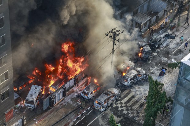 Civil unrest worsens in Bangladesh Civil unrest worsens in Bangladesh