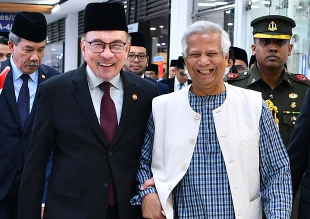 Malaysia’s Anwar promises Bangladeshi migrant workers will be treated fairly Malaysia’s Anwar promises Bangladeshi migrant workers will be treated fairly