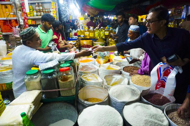 Hike in food prices dampens Ramadan spirit in Bangladesh Hike in food prices dampens Ramadan spirit in Bangladesh