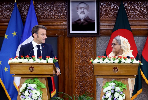 French president clinches Airbus deal during historic trip to Bangladesh French president clinches Airbus deal during historic trip to Bangladesh