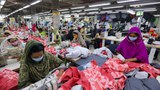 Bangladesh garment factories strive to reduce carbon footprint