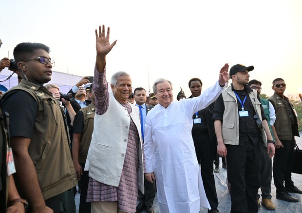 UN chief Guterres breaks Ramadan fast with 100,000 Rohingya in Bangladesh UN chief Guterres breaks Ramadan fast with 100,000 Rohingya in Bangladesh