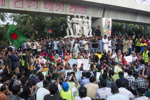 Murder case in Dhaka grocer’s shooting filed against ex-PM Hasina, 6 others Murder case in Dhaka grocer’s shooting filed against ex-PM Hasina, 6 others