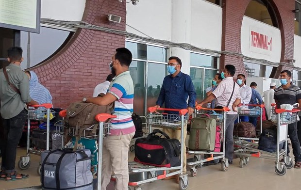 Expatriates circumvent Bangladesh banks to send billions home, finance minister says Expatriates circumvent Bangladesh banks to send billions home, finance minister says