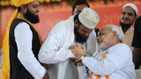 150526-IN-muslims-modi-620