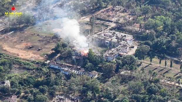 Myanmar rebels capture major military base in west, group says Myanmar rebels capture major military base in west, group says