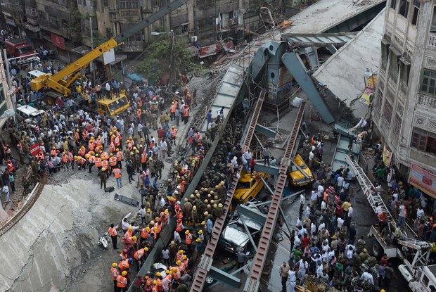 160331-IN-overpass-collapse-620.jpg 160331-IN-overpass-collapse-620.jpg