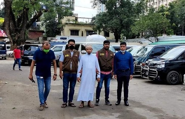 Bangladesh Arrests Islamic Preacher Who Claimed He Interviewed Coronavirus Bangladesh Arrests Islamic Preacher Who Claimed He Interviewed Coronavirus