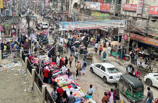 COVID Spike Forces Bangladesh to Close Schools for 2 Weeks COVID Spike Forces Bangladesh to Close Schools for 2 Weeks