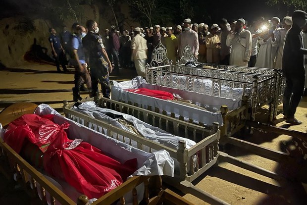 Bangladesh Police Suspect Link in Killings of Rohingya Leader, 6 Other Refugees Bangladesh Police Suspect Link in Killings of Rohingya Leader, 6 Other Refugees