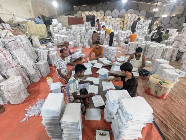 Bangladesh rewrites history, leaves millions of schoolchildren without textbooks Bangladesh rewrites history, leaves millions of schoolchildren without textbooks