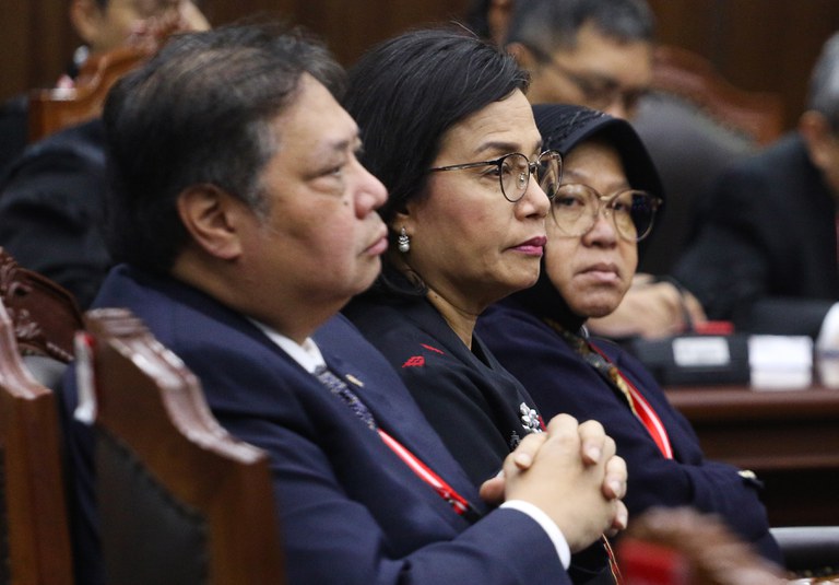 05 ID-vote-ministers3.jpg 05 ID-vote-ministers3.jpg