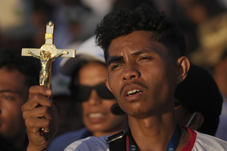 10 TL-ID-pope5.jpg 10 TL-ID-pope5.jpg