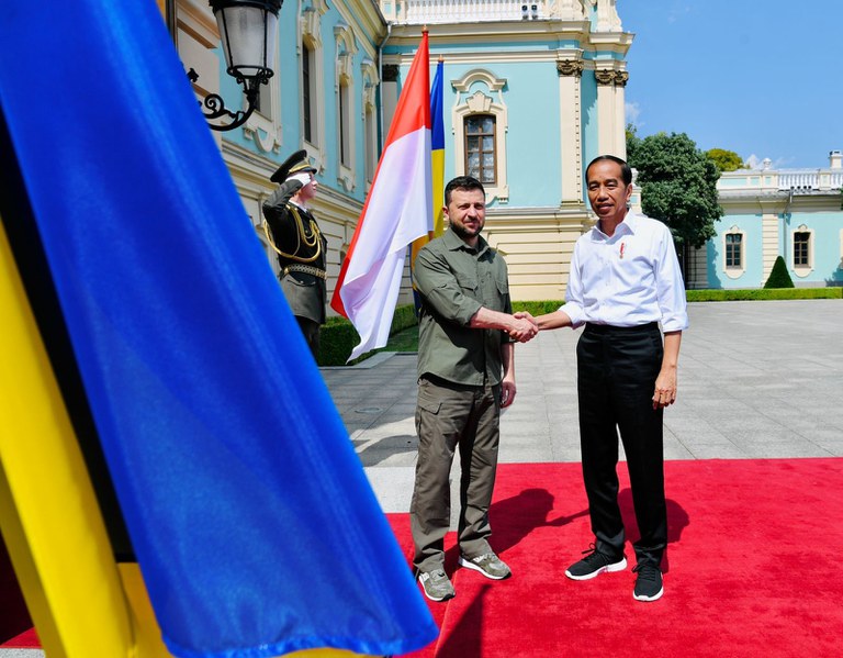 220629-ID-ukraine-inside.jpg 220629-ID-ukraine-inside.jpg