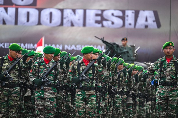 Analysts: Indonesian armed forces may resist anti-graft agency probing military corruption Analysts: Indonesian armed forces may resist anti-graft agency probing military corruption