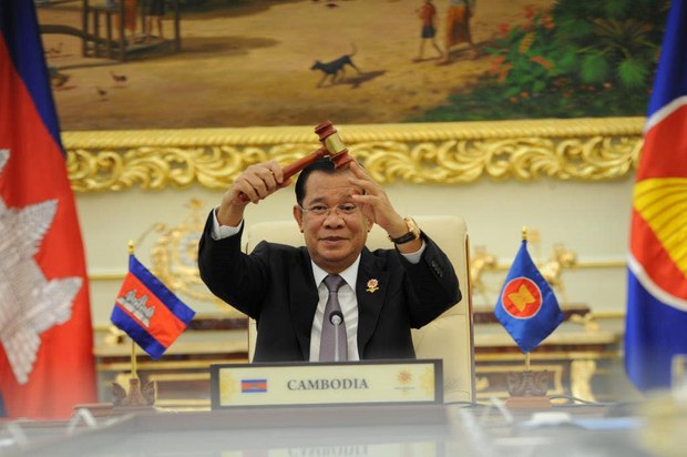 Cambodia Inherits South China Sea Headache as ASEAN's New Chair Cambodia Inherits South China Sea Headache as ASEAN's New Chair