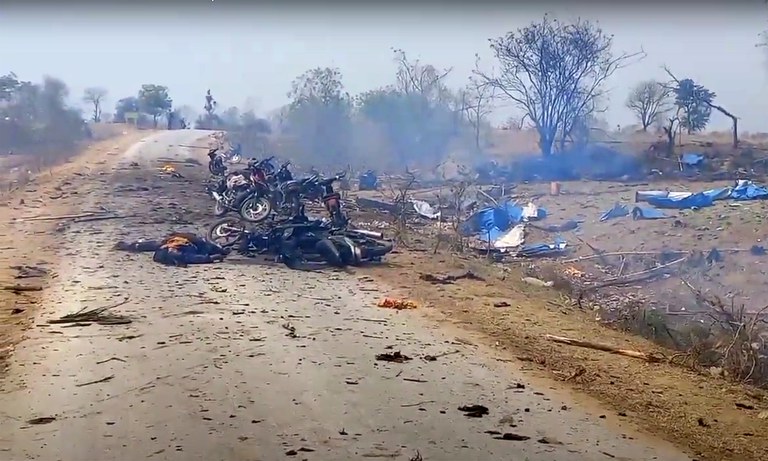 Myanmar-aistrike.jpg Myanmar-aistrike.jpg