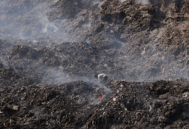 Indonesia, Philippines could cut emissions by improving plastic waste management: report Indonesia, Philippines could cut emissions by improving plastic waste management: report
