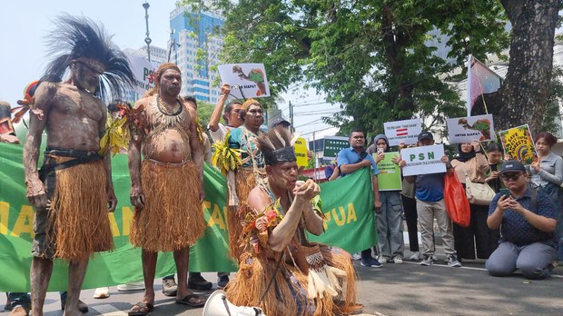 Indonesia: Survey warning on Papua mega project appears to go unheeded Indonesia: Survey warning on Papua mega project appears to go unheeded