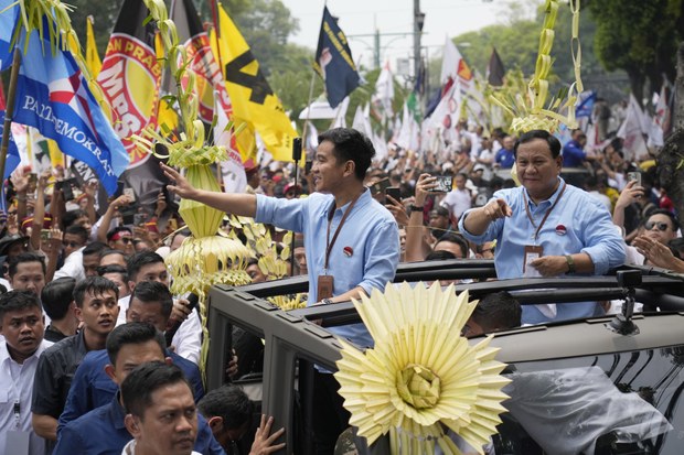 Prabowo Subianto widens lead in Indonesia presidential race, poll shows Prabowo Subianto widens lead in Indonesia presidential race, poll shows