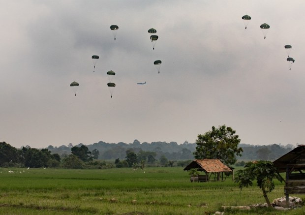 Indonesia hosts largest military drills with US, allies amid superpower tensions Indonesia hosts largest military drills with US, allies amid superpower tensions