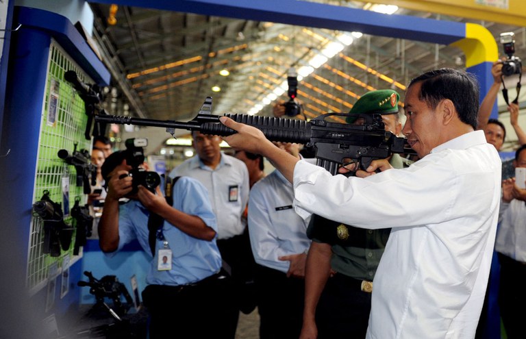 ID-MN-weapons-folo-2.jpeg ID-MN-weapons-folo-2.jpeg