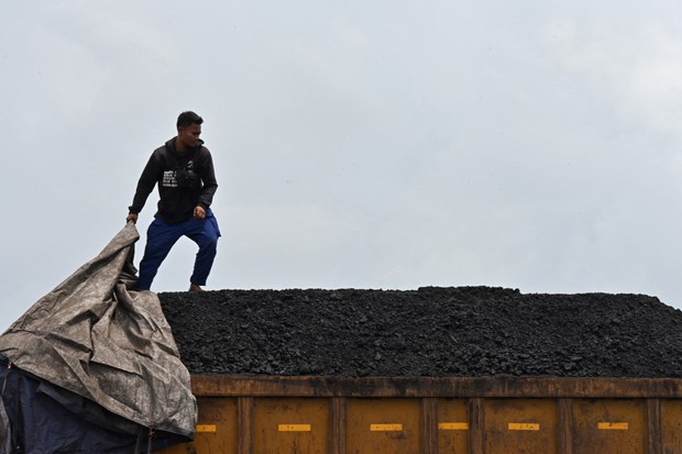US, partners offer Indonesia $20B to wean itself off fossil fuels US, partners offer Indonesia $20B to wean itself off fossil fuels
