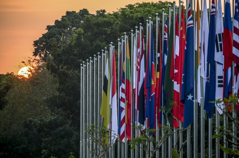 ID-ASEAN-flags.jpg ID-ASEAN-flags.jpg
