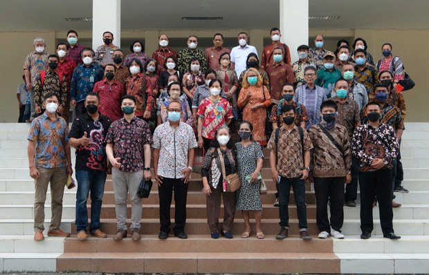 Indonesia Pays $1.7M in Compensation to 142 Terror Victims, Families Indonesia Pays $1.7M in Compensation to 142 Terror Victims, Families