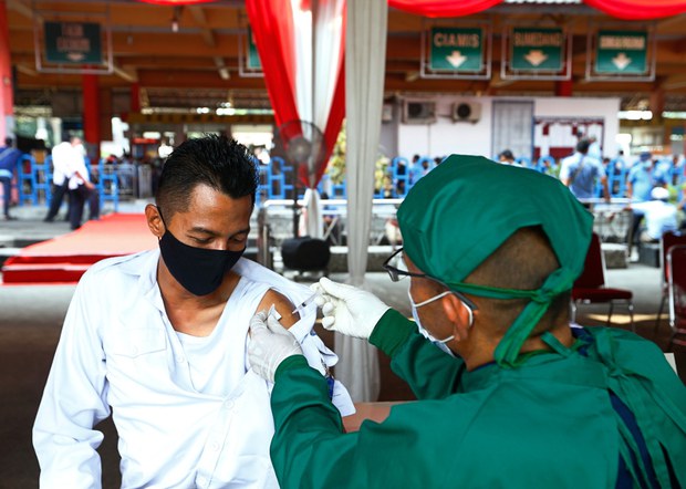 Indonesia to Use Soldiers to Ramp up Vaccinations amid Huge COVID-19 Surge Indonesia to Use Soldiers to Ramp up Vaccinations amid Huge COVID-19 Surge