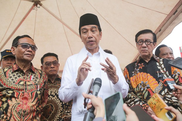 Indonesian president launches program to remedy past human rights abuses Indonesian president launches program to remedy past human rights abuses