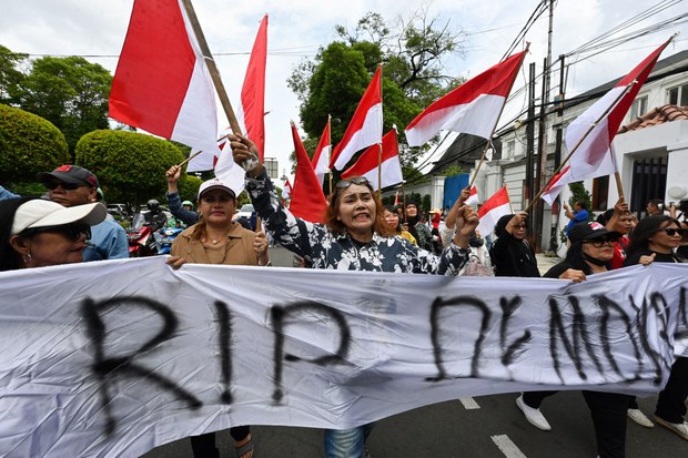 Concerns for Indonesian democracy rise as Prabowo warns opponents against interference Concerns for Indonesian democracy rise as Prabowo warns opponents against interference