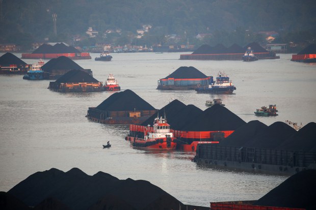 Indonesian Coal Industry Protests January Export Ban, Pledges to Ease Domestic Shortfall Indonesian Coal Industry Protests January Export Ban, Pledges to Ease Domestic Shortfall
