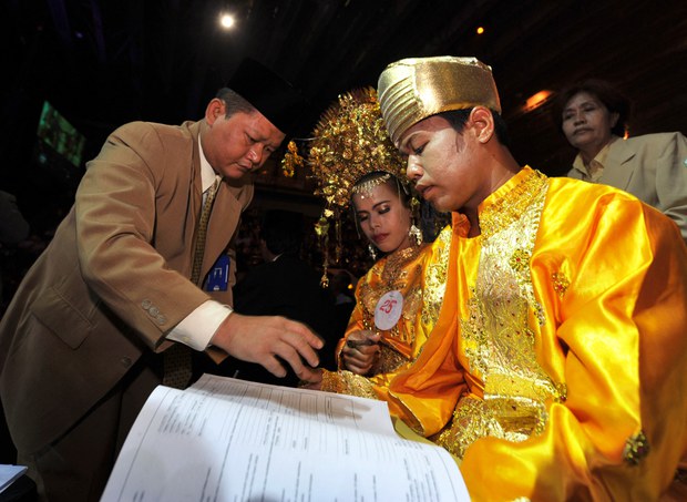For interfaith couples in Indonesia, love is not all they need For interfaith couples in Indonesia, love is not all they need